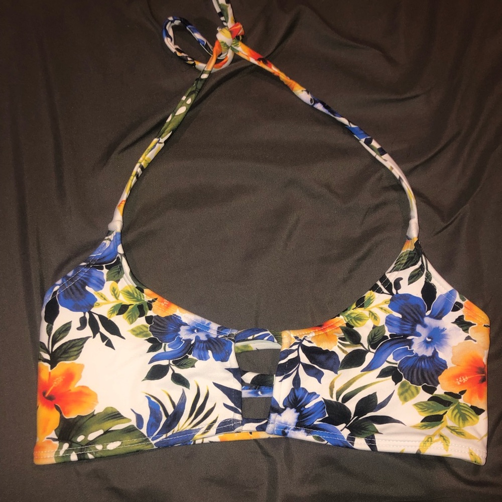 Mindoro bikini top